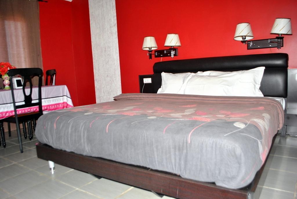 Hotel Magic Land Dakar Buitenkant foto